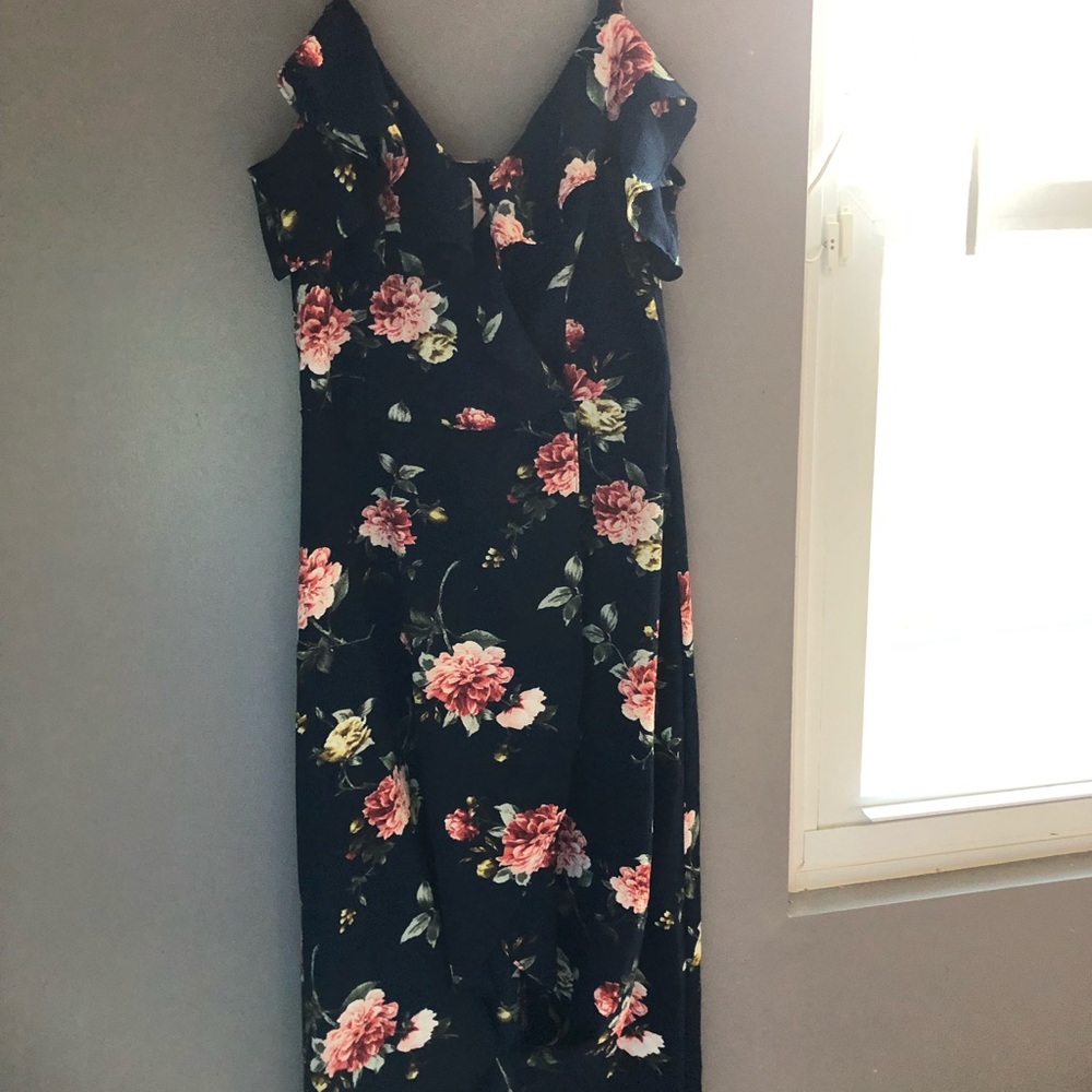 Cute Floral Maxi Dress.